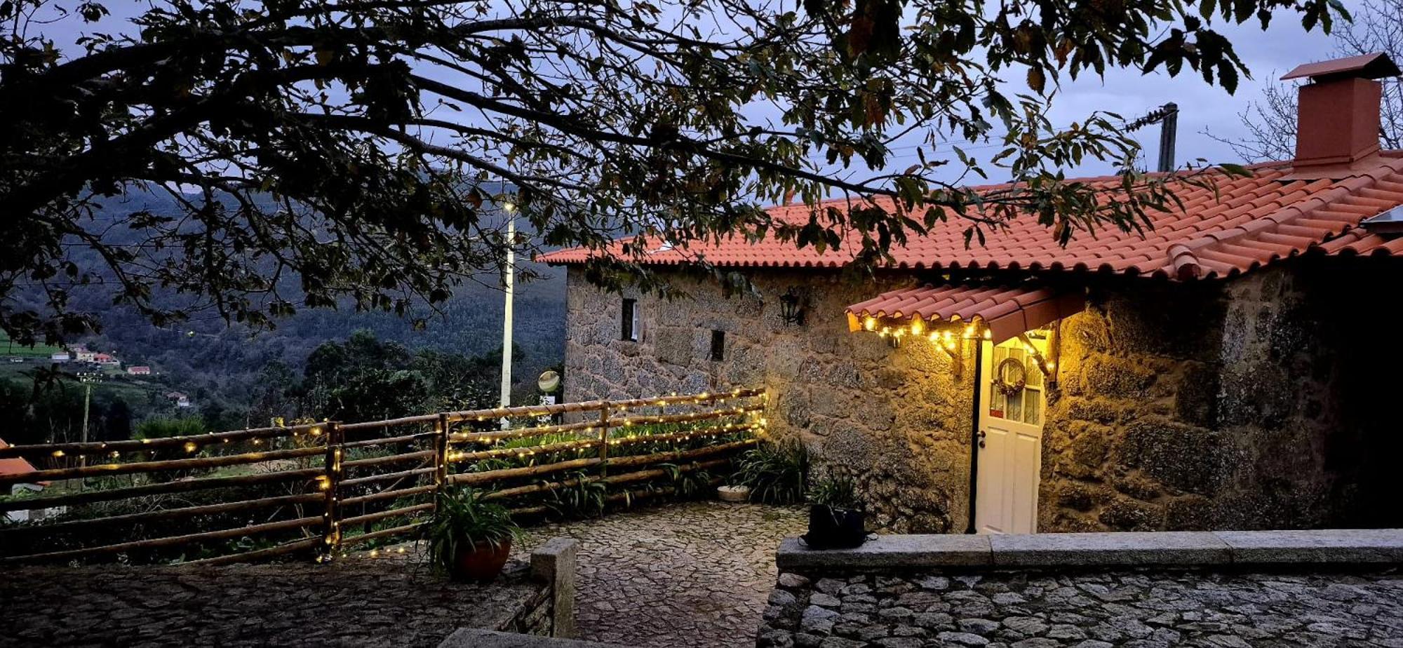 Refugio Dos Cartolas Sao Mamede de Infesta Bagian luar foto