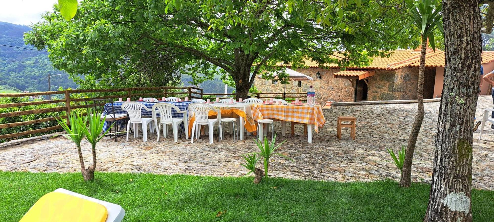 Refugio Dos Cartolas Sao Mamede de Infesta Bagian luar foto