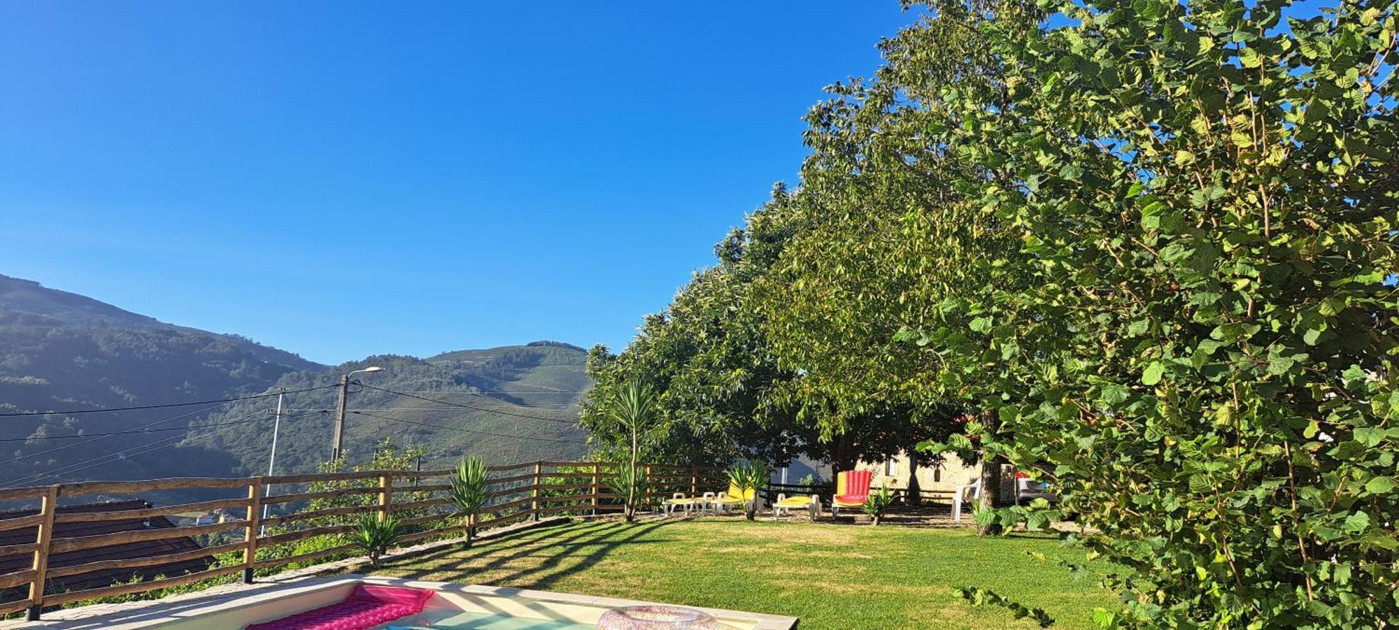 Refugio Dos Cartolas Sao Mamede de Infesta Bagian luar foto