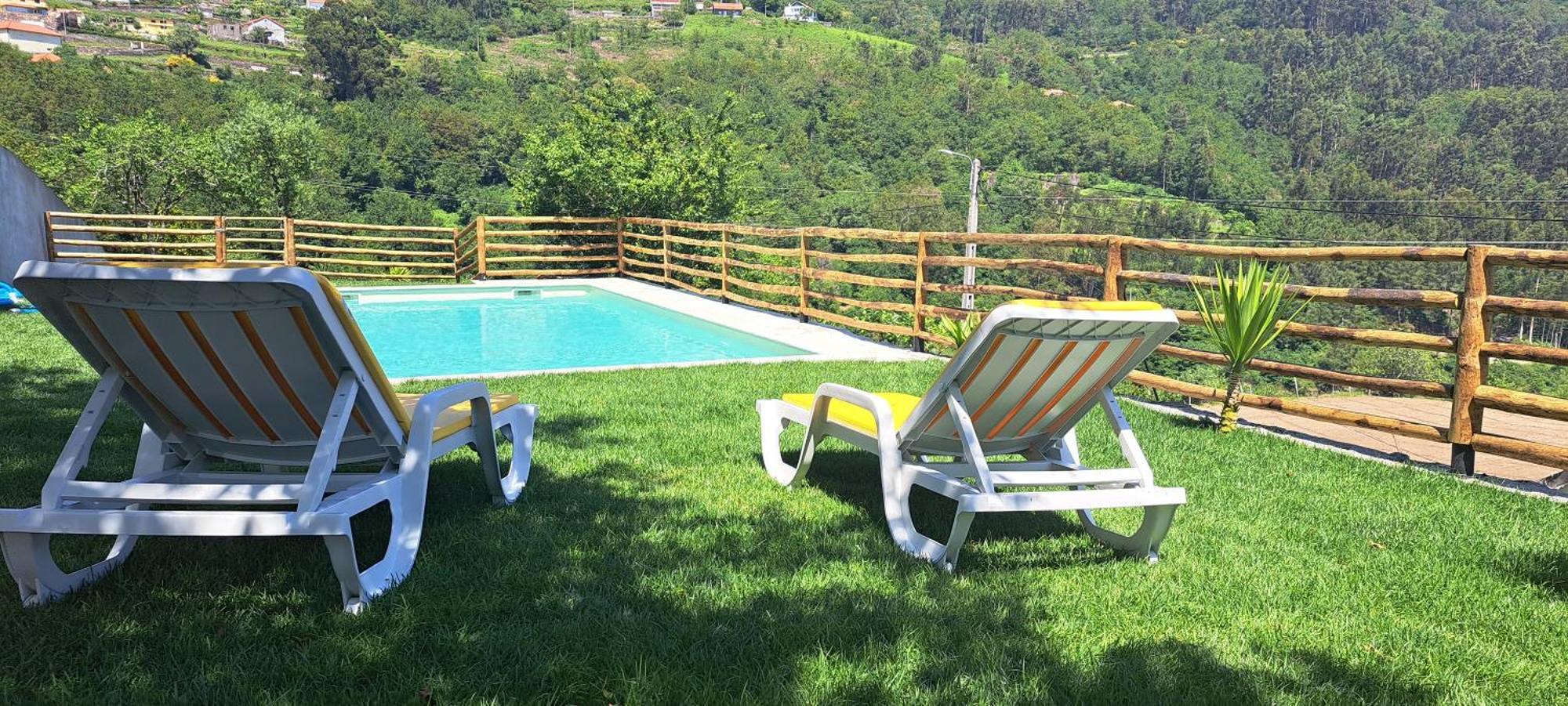 Refugio Dos Cartolas Sao Mamede de Infesta Bagian luar foto