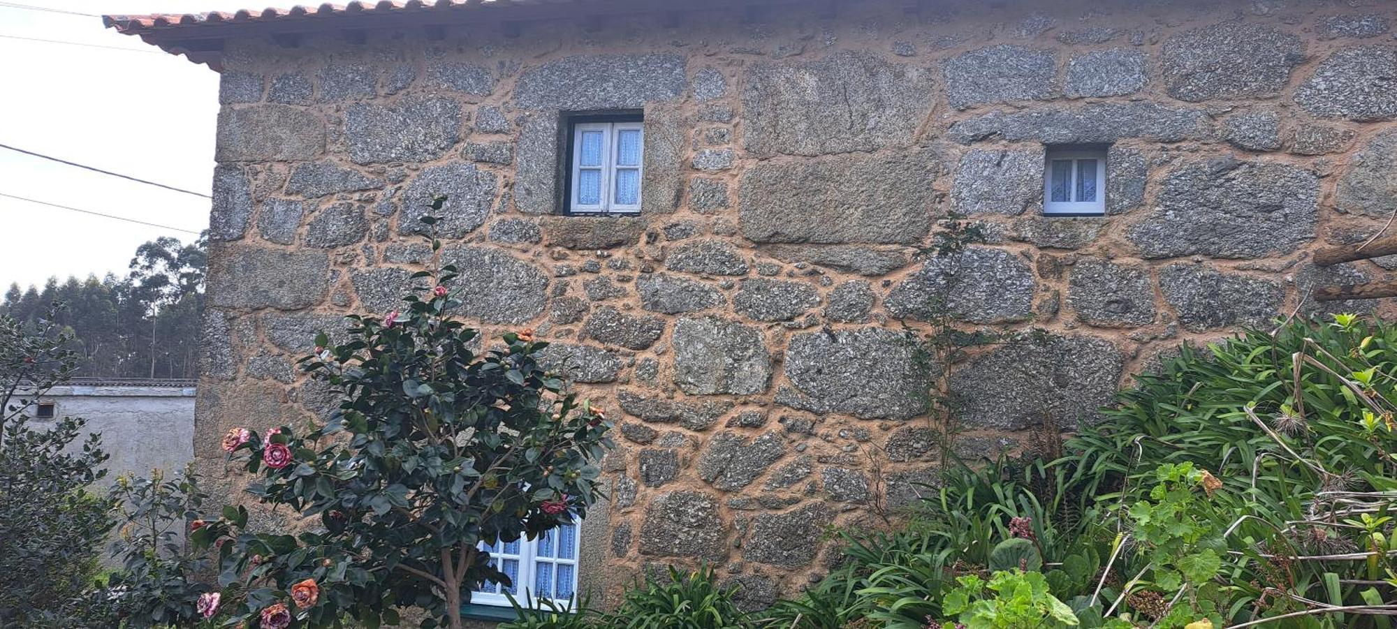 Refugio Dos Cartolas Sao Mamede de Infesta Bagian luar foto